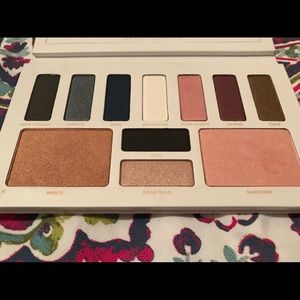 Beautycounter Winter Jewels Palette
